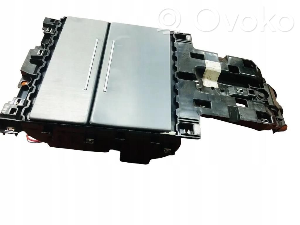 Audi A8 S8 D5 Ajovalojen virranrajoitinmoduuli Xenon 