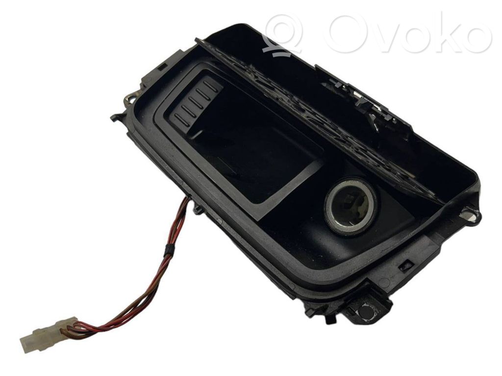 BMW 1 E81 E87 Car ashtray 