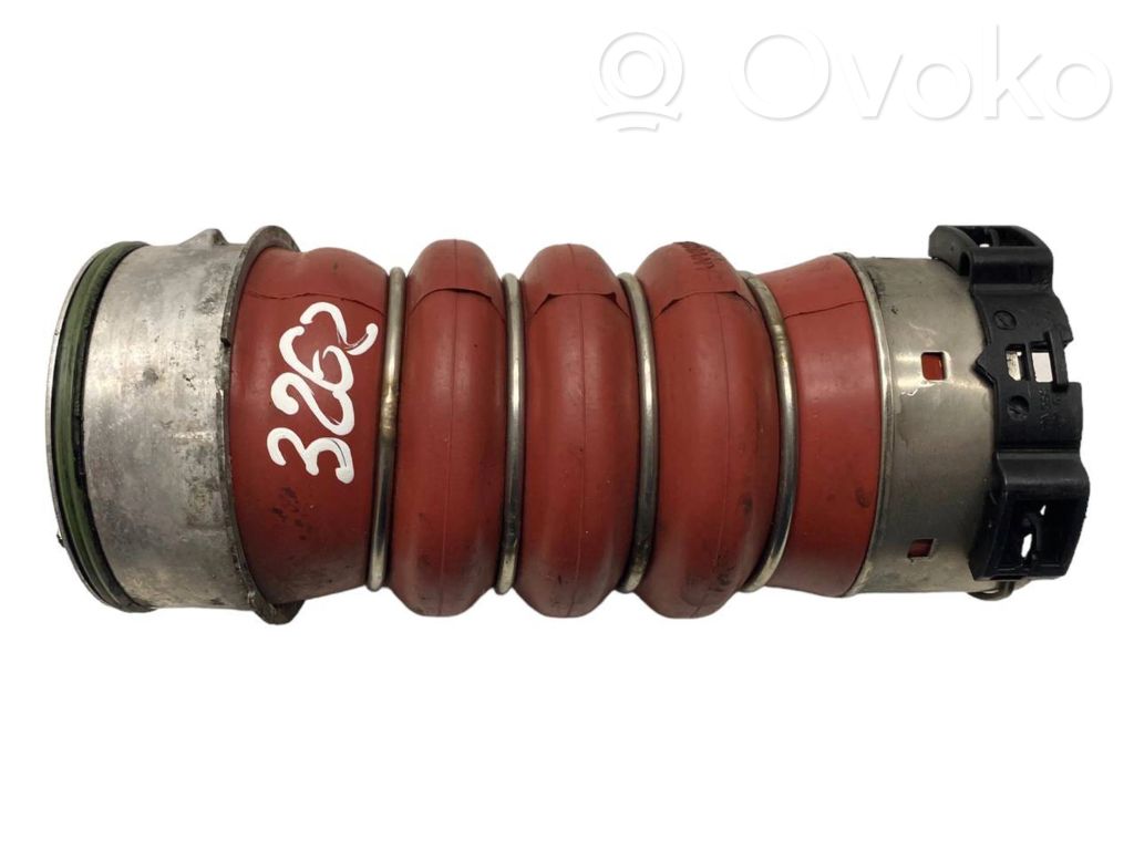Intercooler hose/pipe   7802754