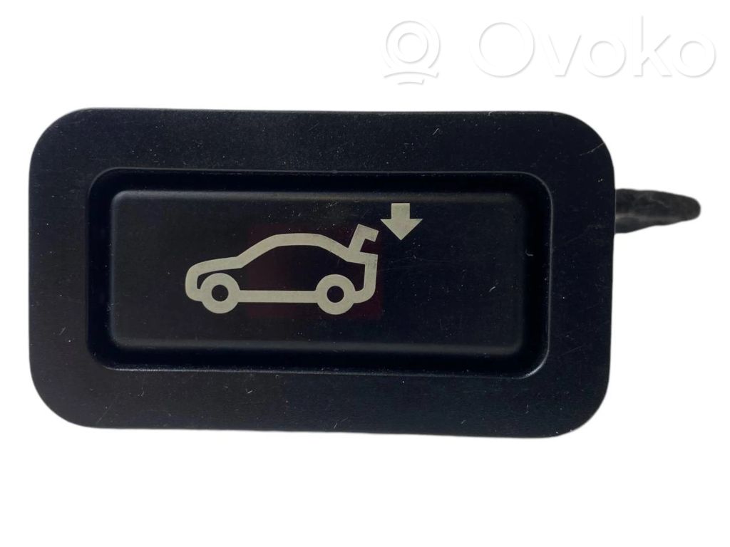Tailgate opening switch   8375580