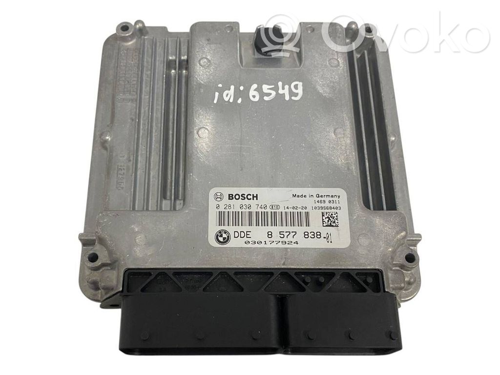BMW 5 F10 F11 Engine control unit/module 