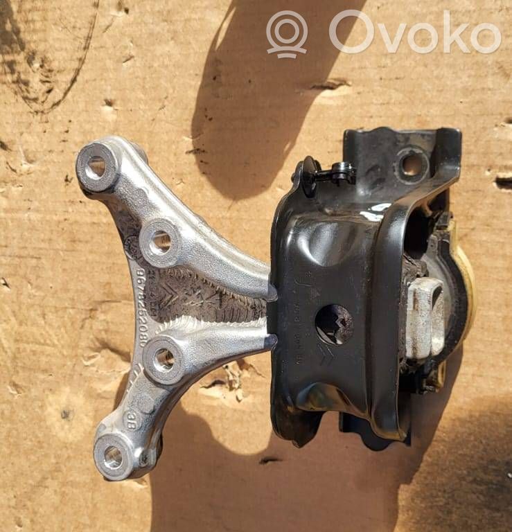Engine mounting bracket   25534D01,9678252080
