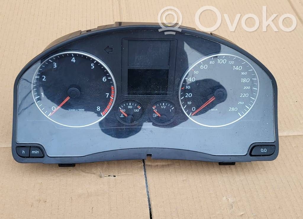 Volkswagen Scirocco Speedometer (instrument cluster) 