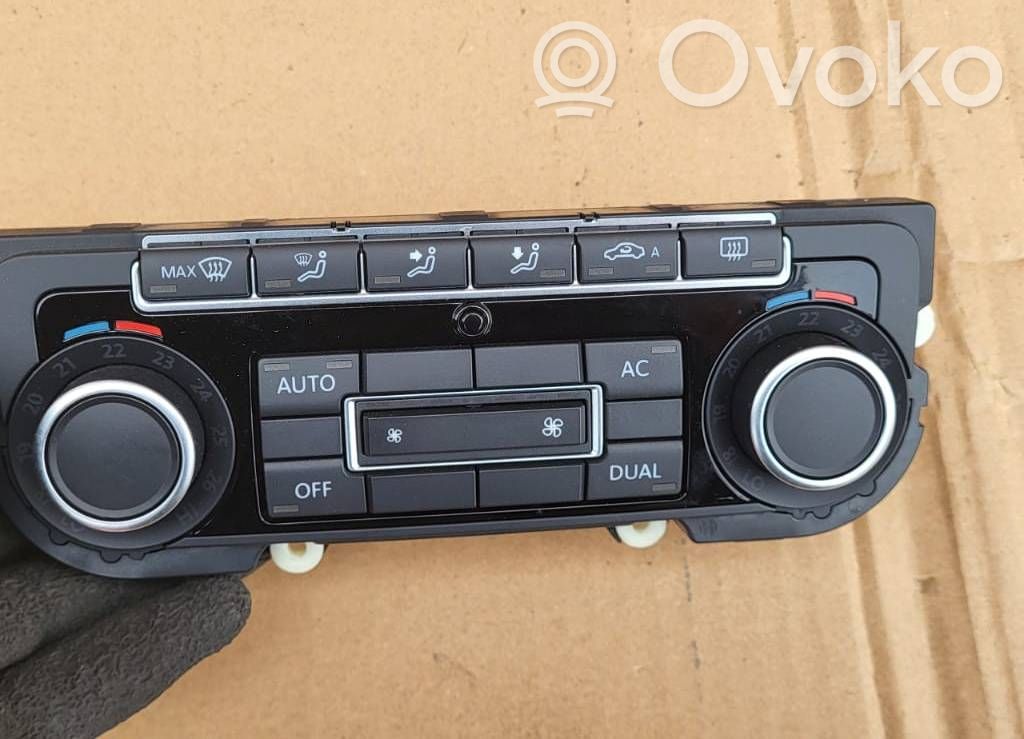 Volkswagen Golf VI Climate control unit 