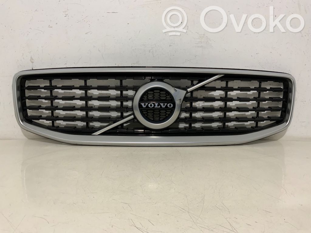 Volvo V60 Etusäleikkö 