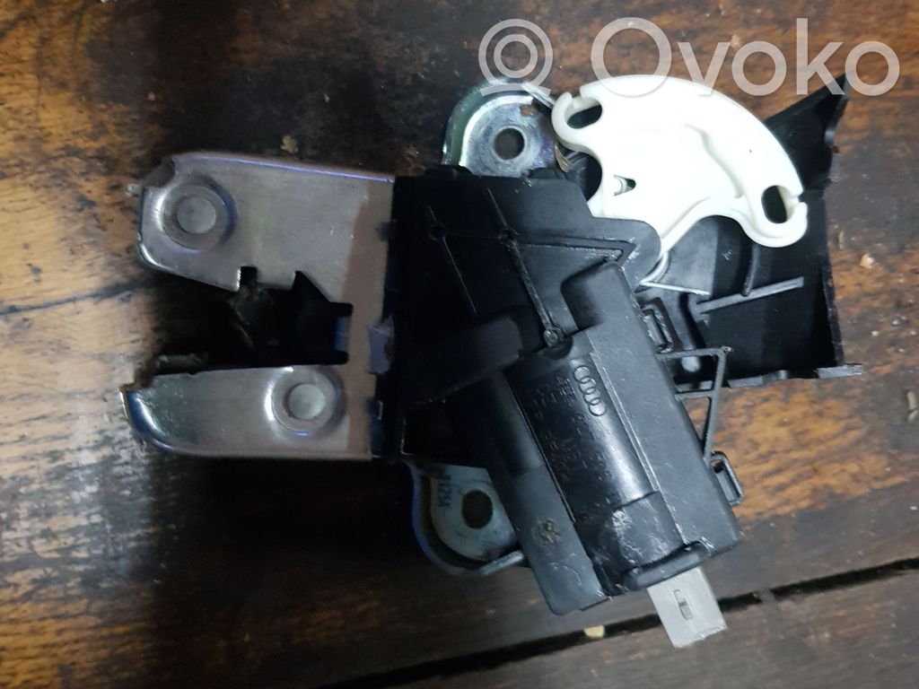 Volkswagen PASSAT B7 Tailgate/trunk/boot lock/catch/latch 