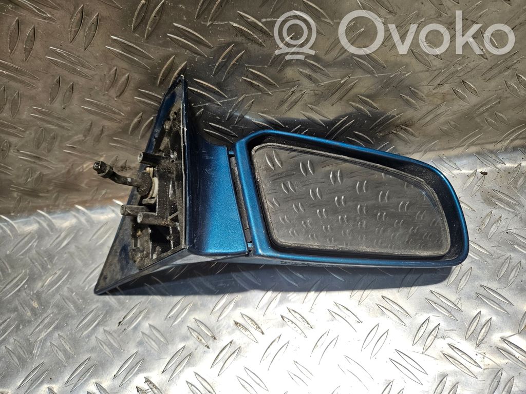 Mazda 323 F Manual wing mirror 