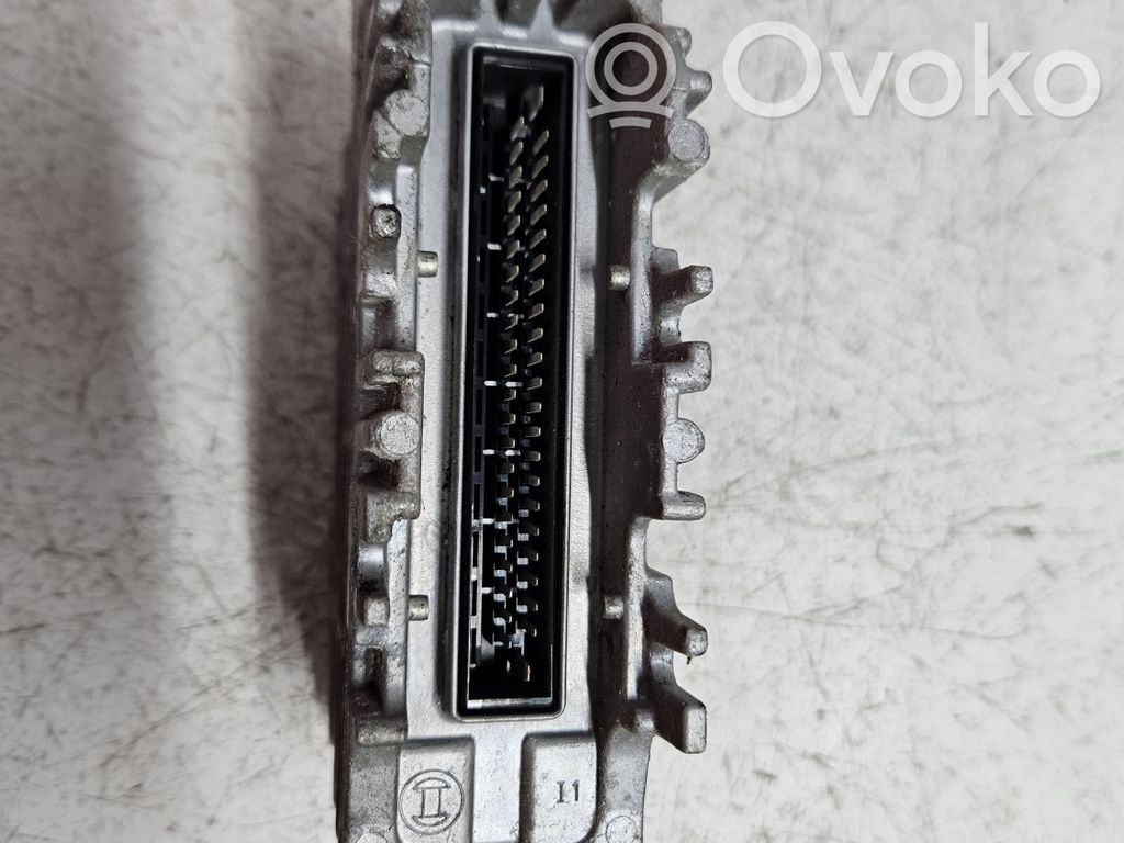 Volkswagen Golf III Engine control unit/module 