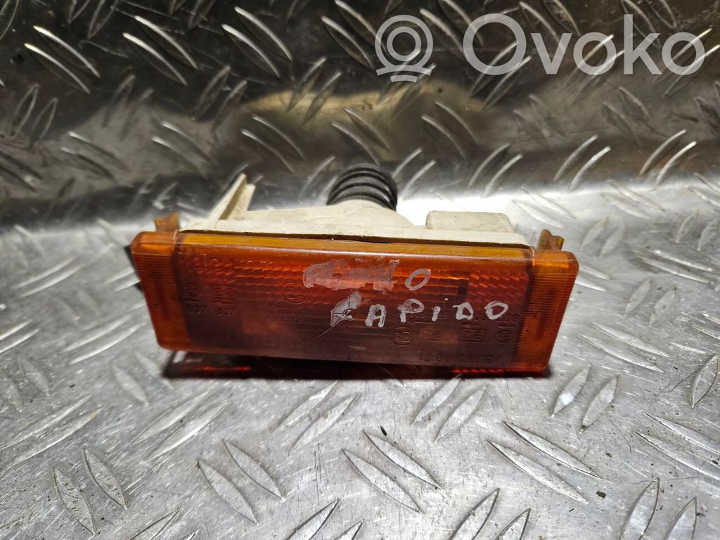 Renault Rapid Front indicator light 