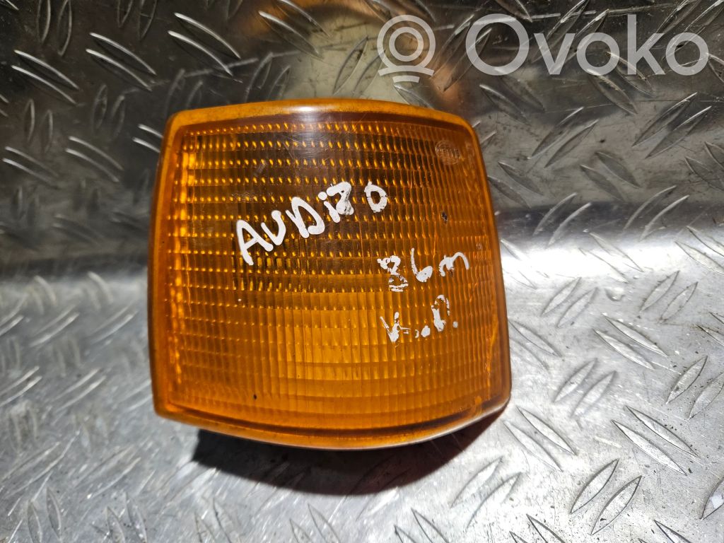 Audi 80 90 S2 B4 Front indicator light 