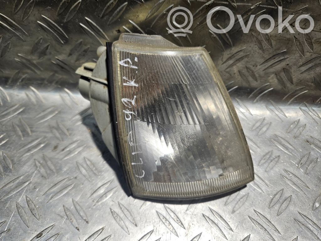 Renault Clio I Front indicator light 