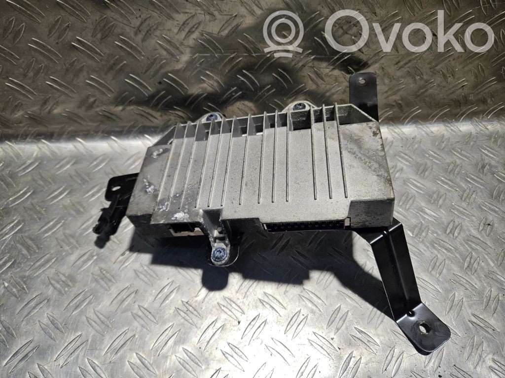 Porsche Macan (95B) Sound amplifier 