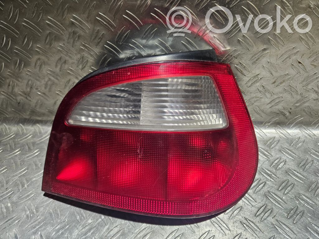 Renault Megane I Aizmugurējais lukturis virsbūvē 
