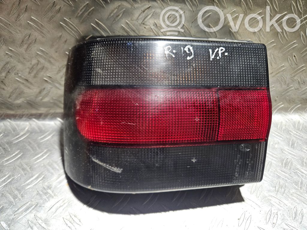 Renault 19 Galinis žibintas kėbule 