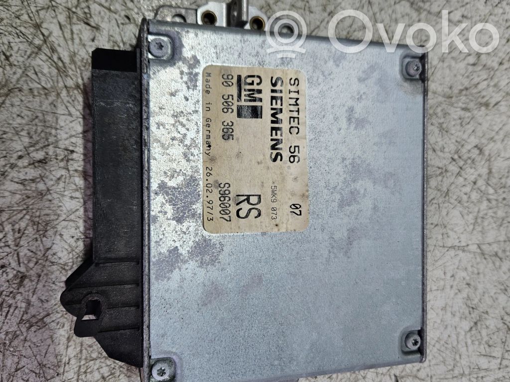 Opel Vectra B Engine control unit/module 