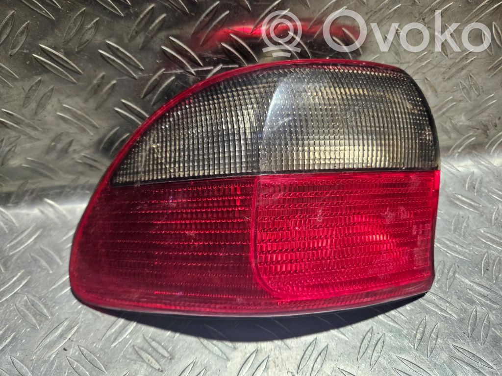 Opel Omega B1 Galinis žibintas kėbule 