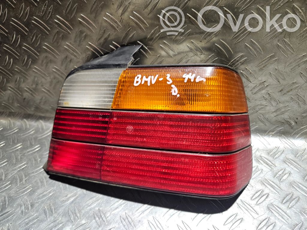 BMW 3 E36 Galinis žibintas kėbule 