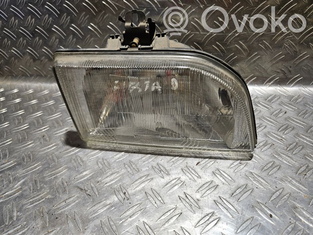 Ford Fiesta Headlight/headlamp 