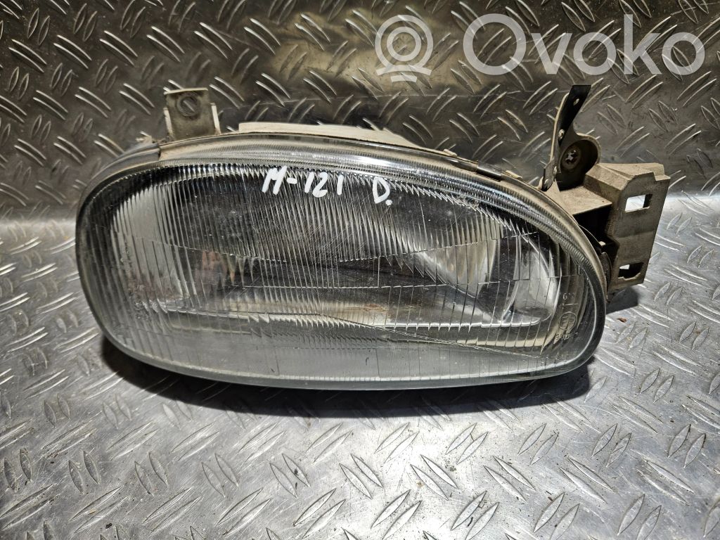 Mazda 121 Phare frontale 