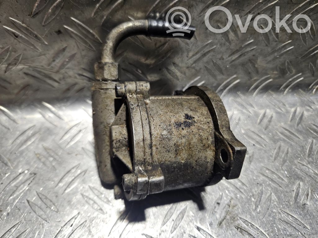 Opel Kadett E Vacuum pump 