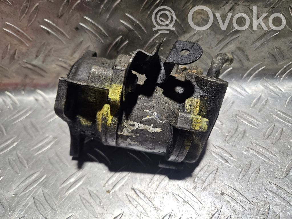 Renault 19 Vacuum pump 