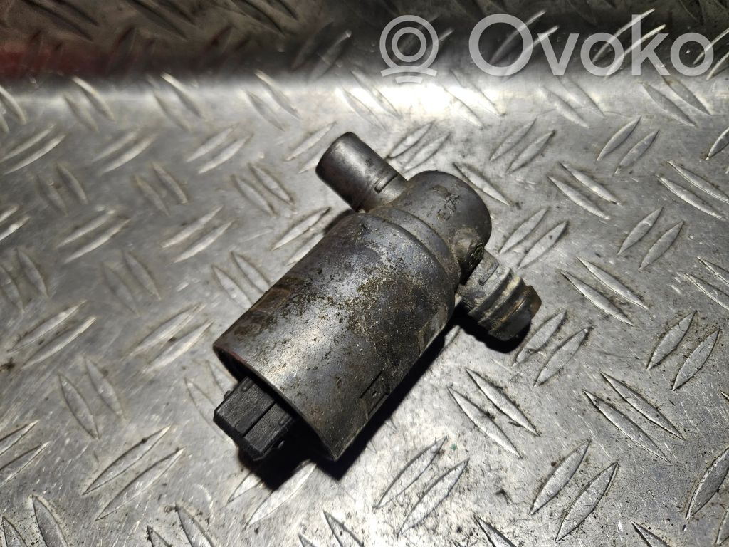 BMW 3 E30 Brīvgaitas vārsts (regulators) 
