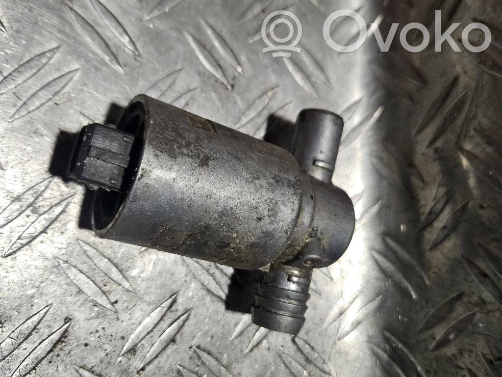 BMW 3 E30 Brīvgaitas vārsts (regulators) 