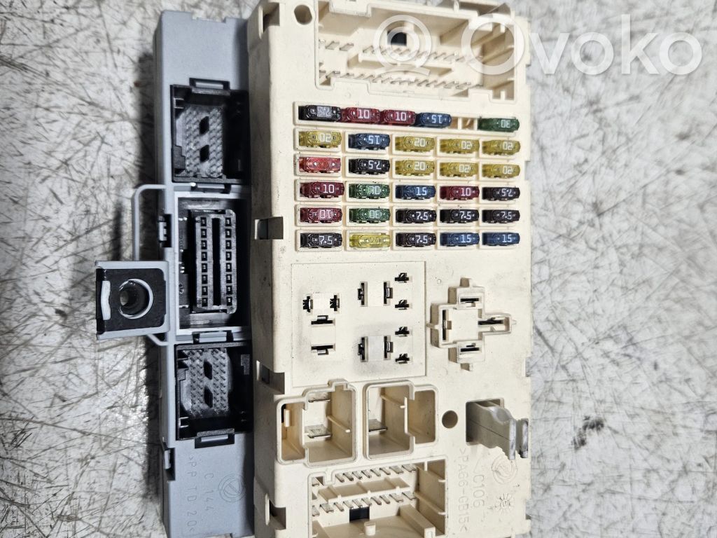 Fiat Stilo Fuse module 