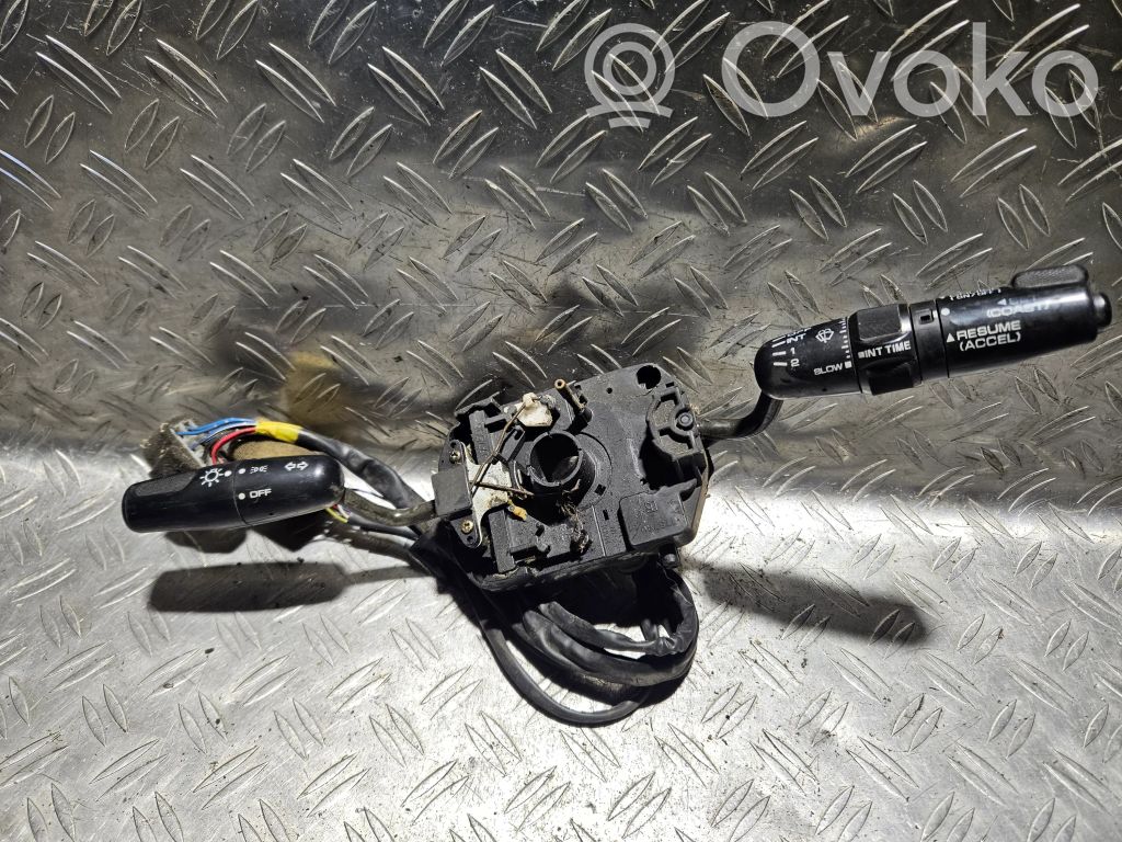 Mitsubishi Eclipse Commodo, commande essuie-glace/phare 