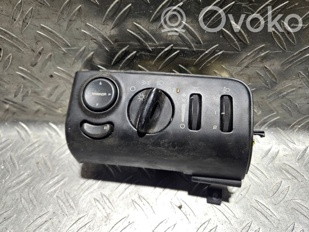 Chrysler Voyager Light switch 