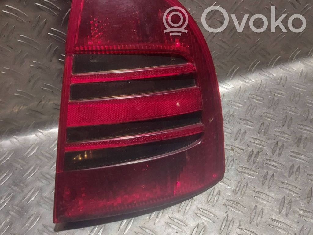 Skoda Superb B5 (3U) Lampa tylna 