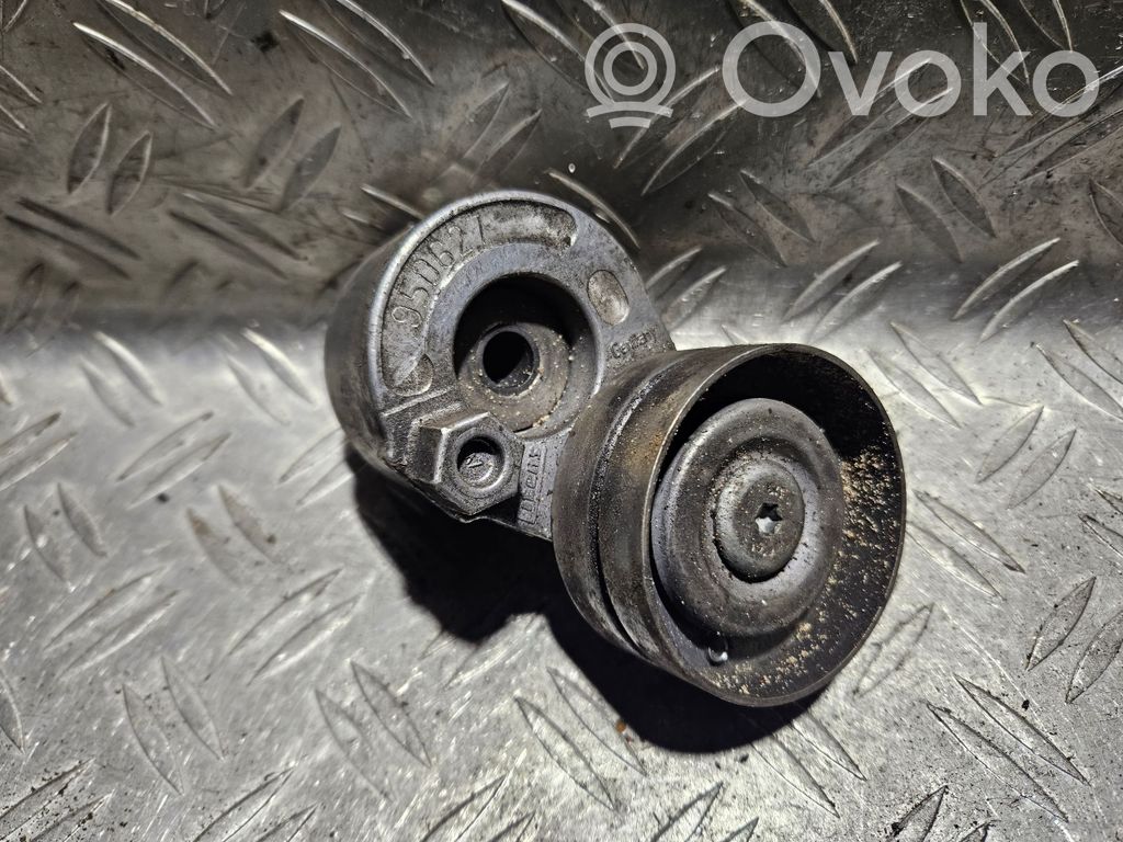 Volvo S40, V40 Diržo įtempėjas 