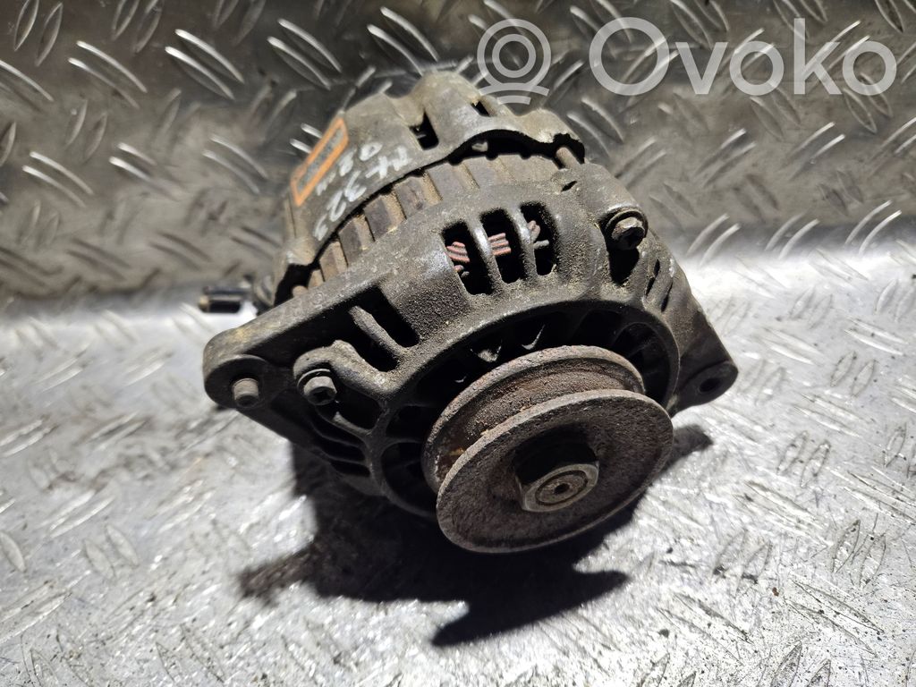 Mazda 323 F Alternador 