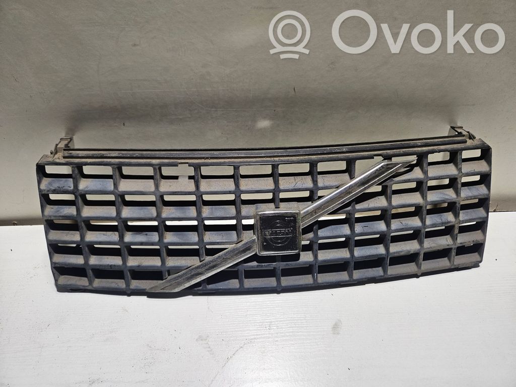 Volvo 440 Front grill 