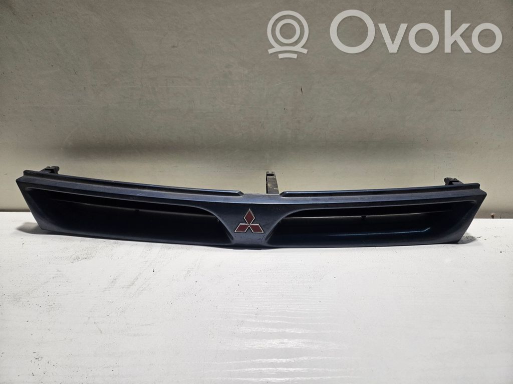 Mitsubishi Carisma Etusäleikkö 