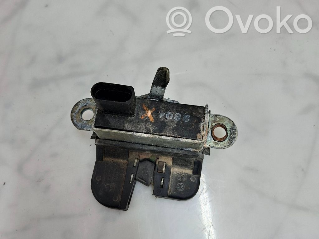Volkswagen Golf V Tailgate/trunk/boot lock/catch/latch 