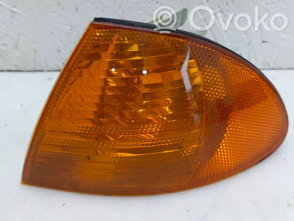 Front indicator light   1315106140,250100,0311328001