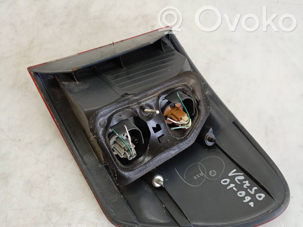 Toyota Avensis Verso Takavalot 