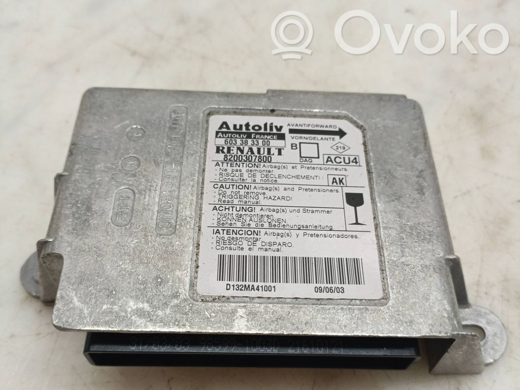 Renault Megane II Airbag control unit/module 