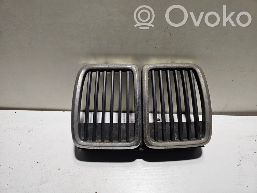 BMW 3 E30 Front grill 
