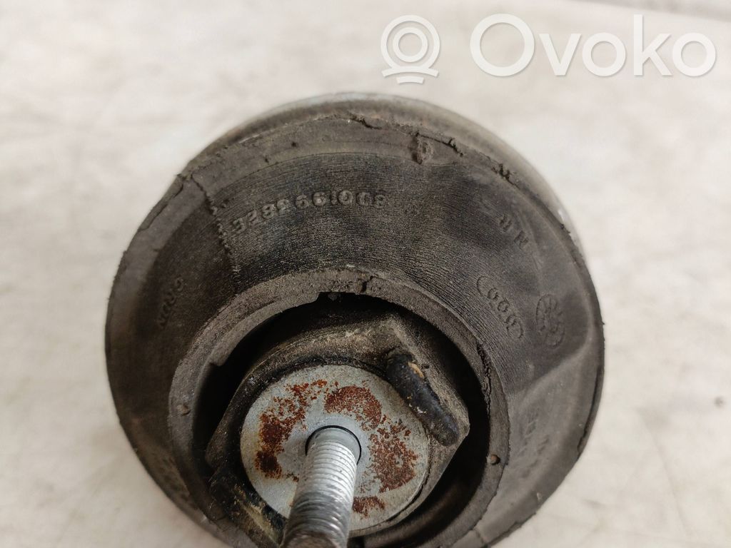 Audi A4 S4 B5 8D Engine mount bracket 