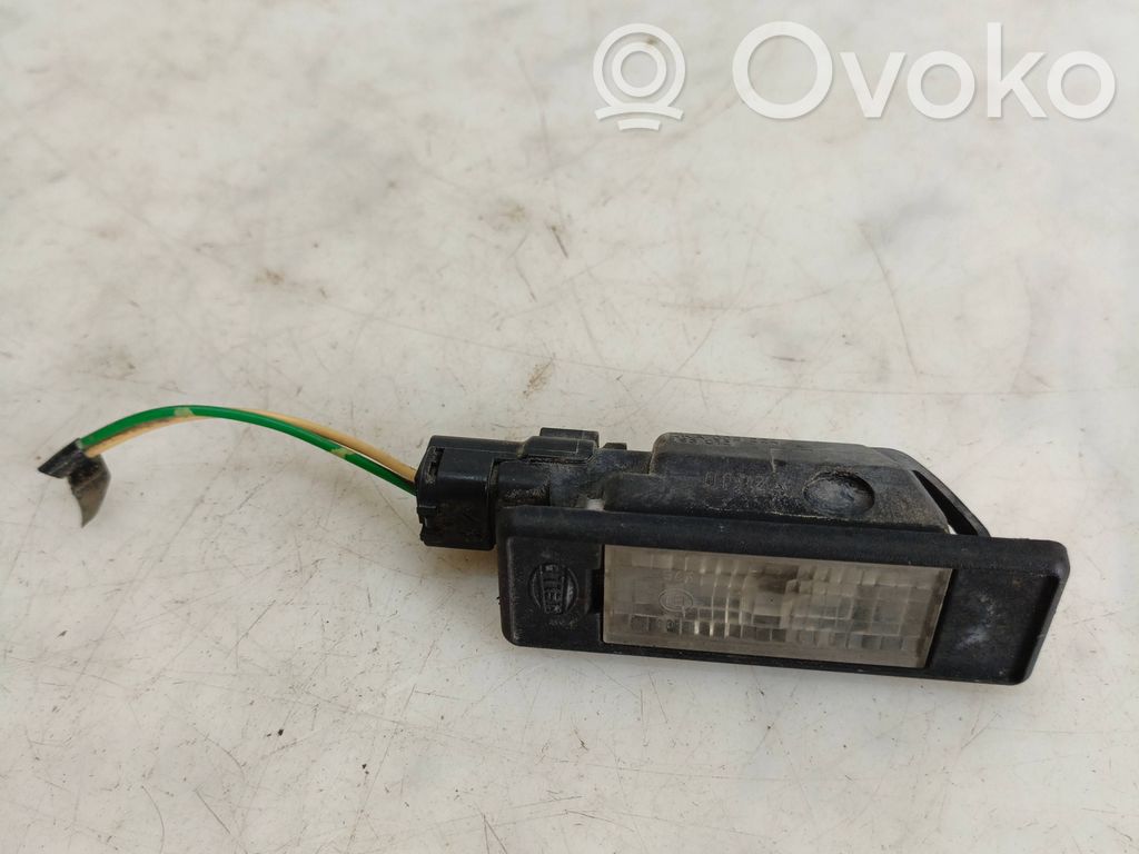Nissan Primera Number plate light 