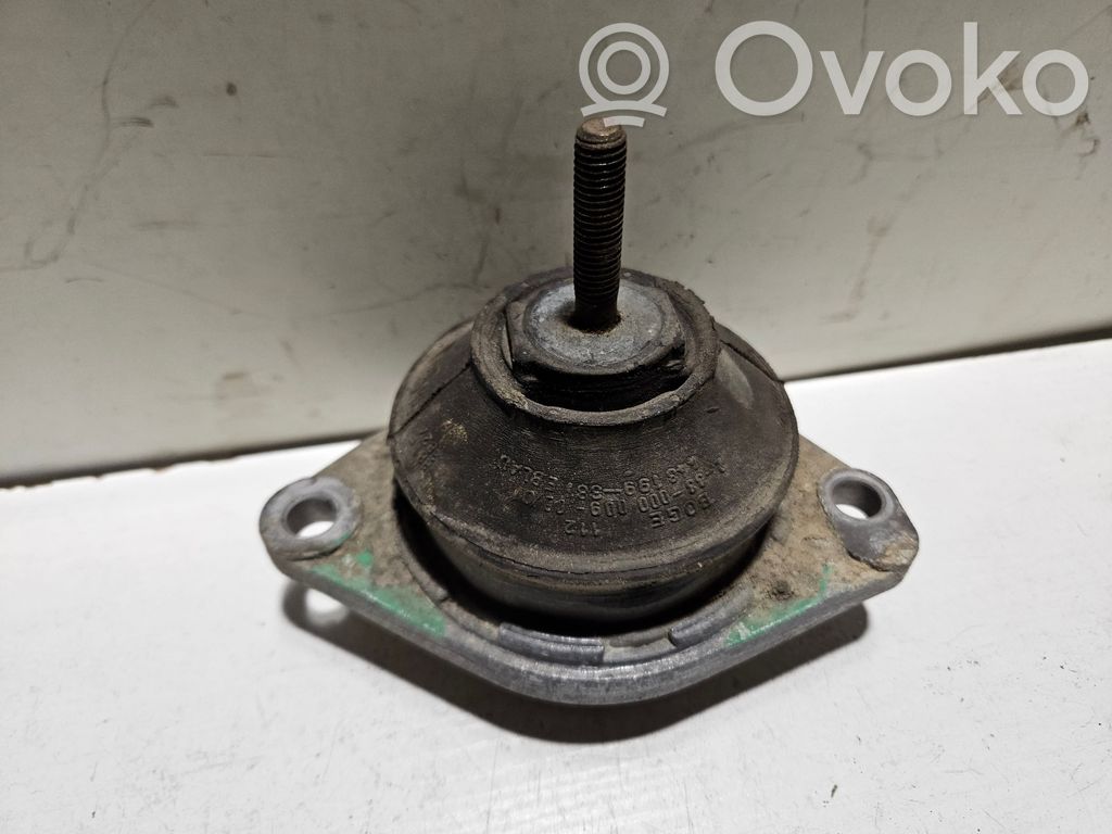 Audi 80 90 S2 B4 Engine mount bracket 