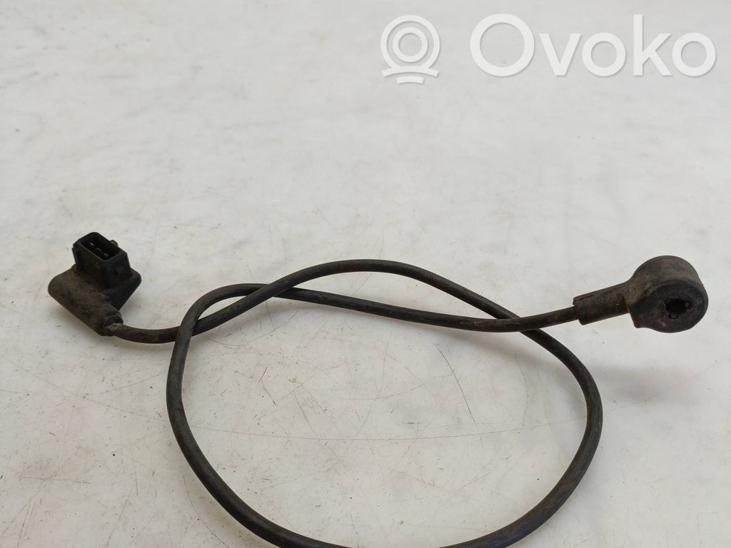 BMW 3 E30 Camshaft position sensor 