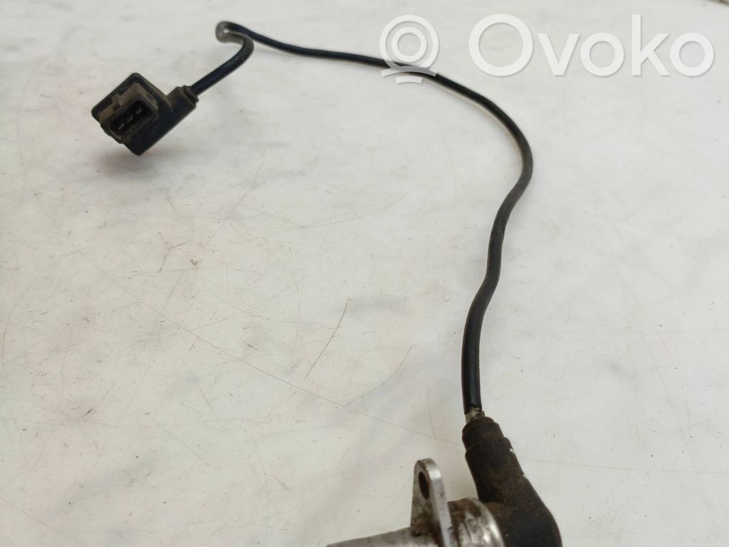 BMW 3 E30 Camshaft position sensor 