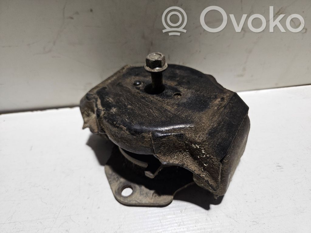Mitsubishi Pajero Engine mount bracket 