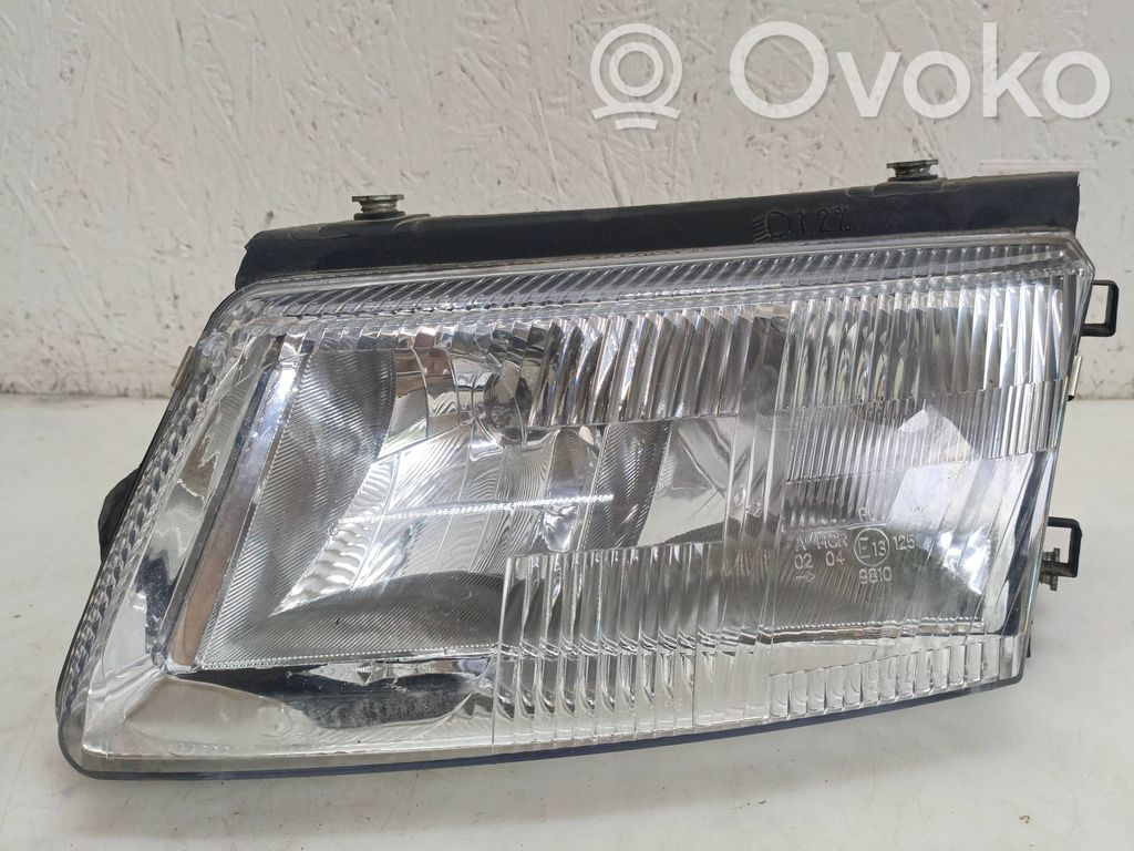 Volkswagen PASSAT B5 Headlight/headlamp 