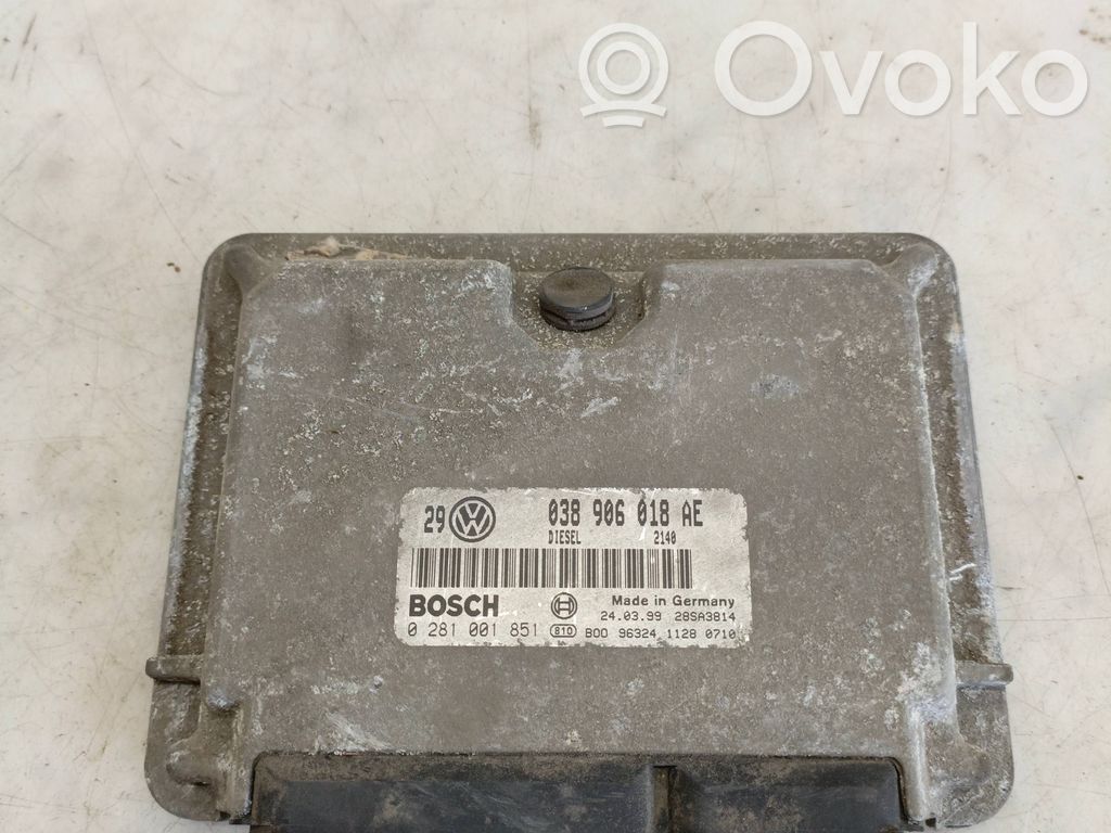 Volkswagen Golf IV Engine control unit/module 