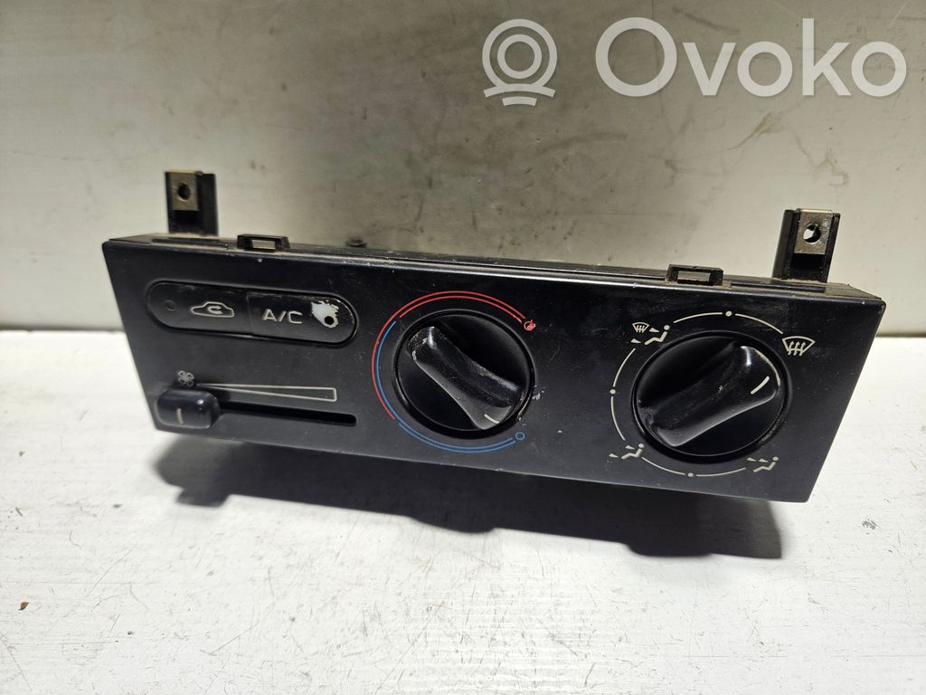 Peugeot 406 Climate control unit 