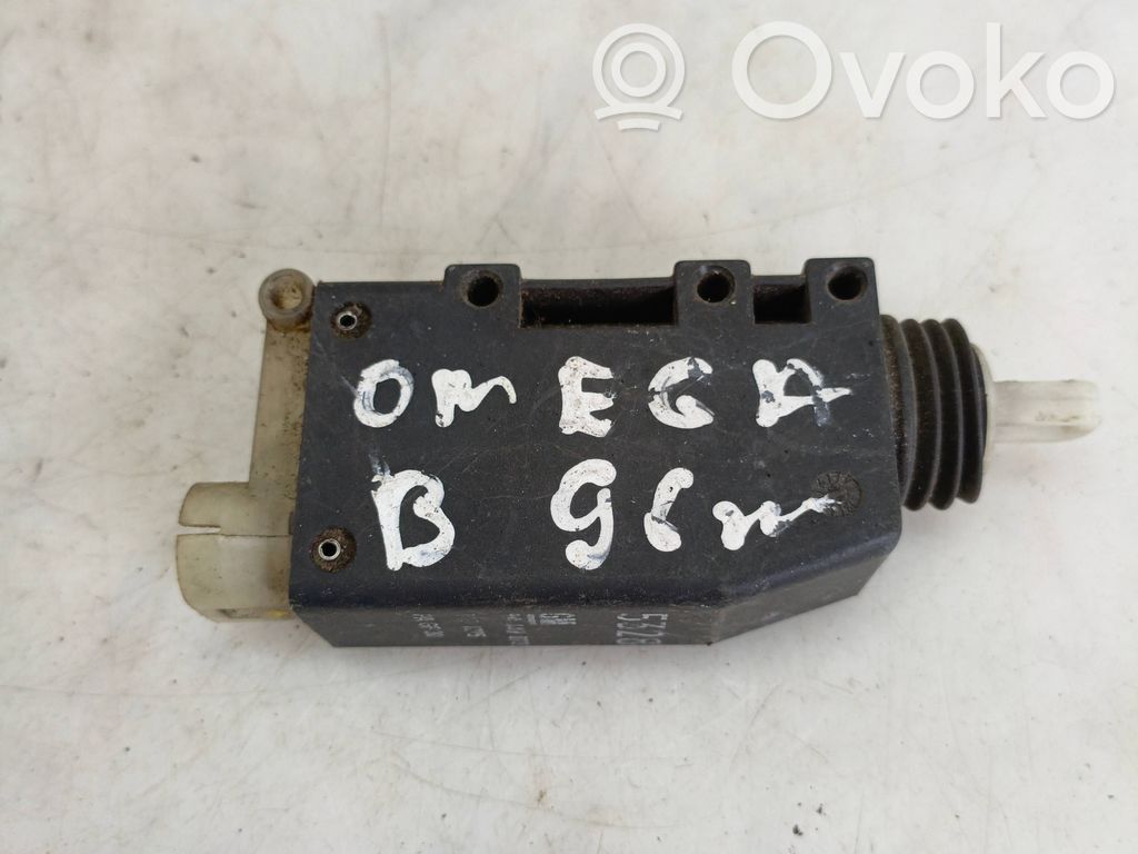 Opel Omega B1 Priekinė durų spyna 